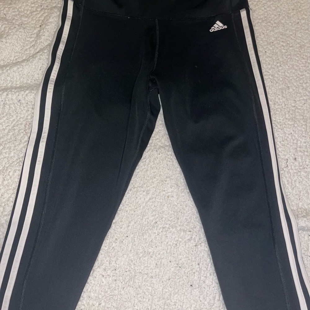 Womens size large Adidas capri length leggings in black with white trim